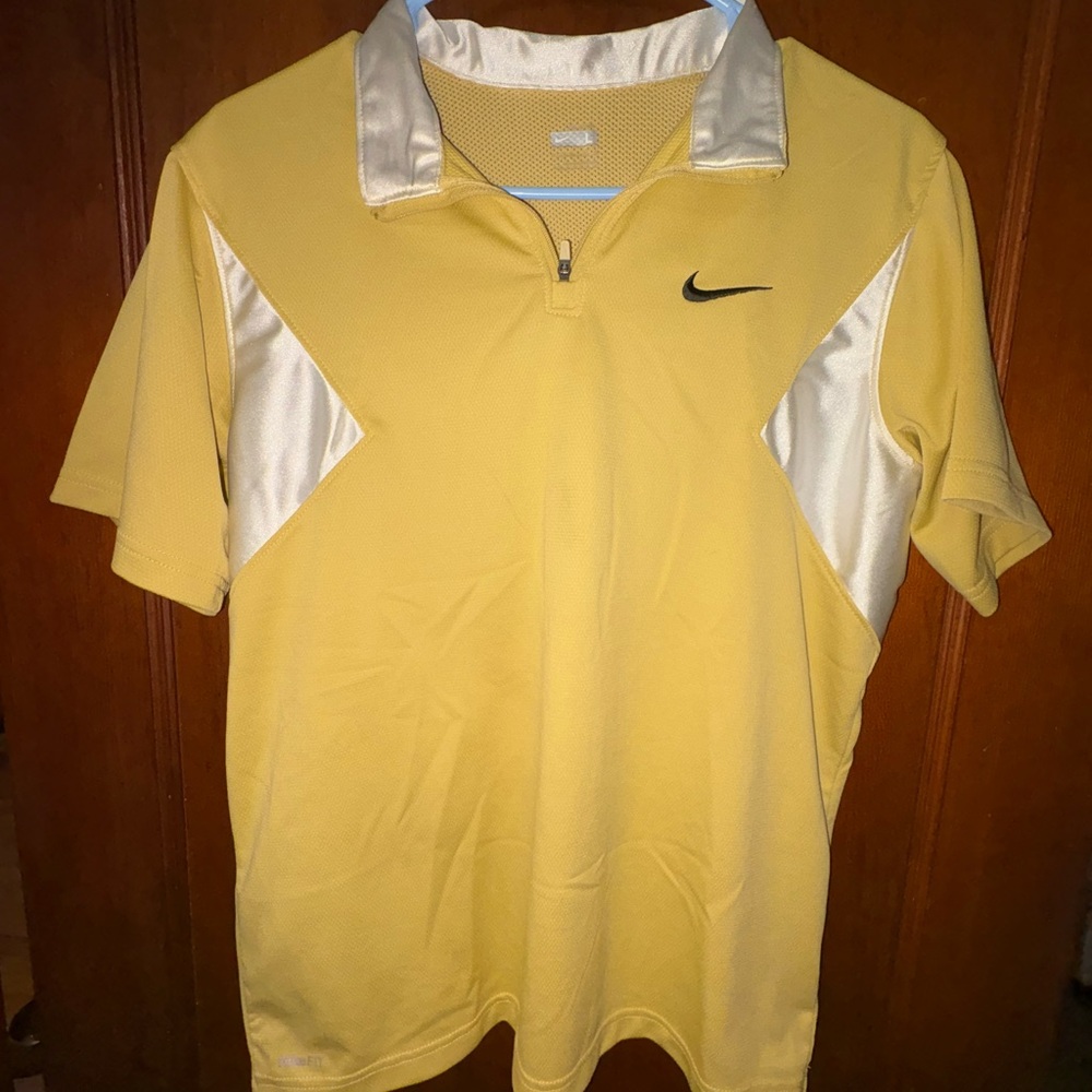 Nike Yellow and Black Short Sleeve Tee